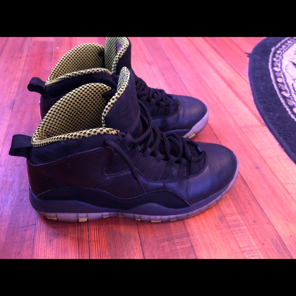 Air Jordan Retro 10 “Venom”